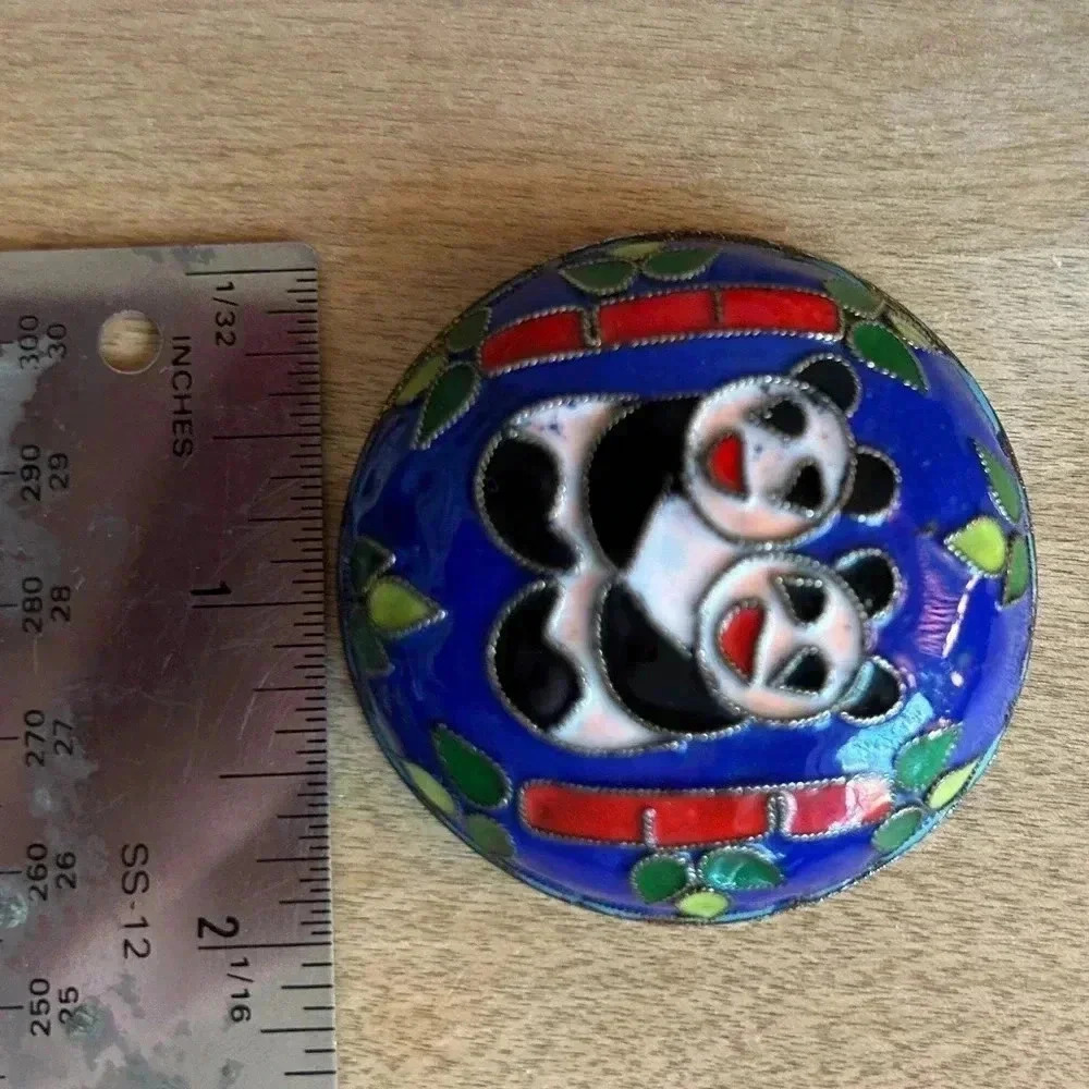 Vintage cloisonier  trinket jewelry box with adorable pandas and bamboo! Taiwan - Picture 4 of 9